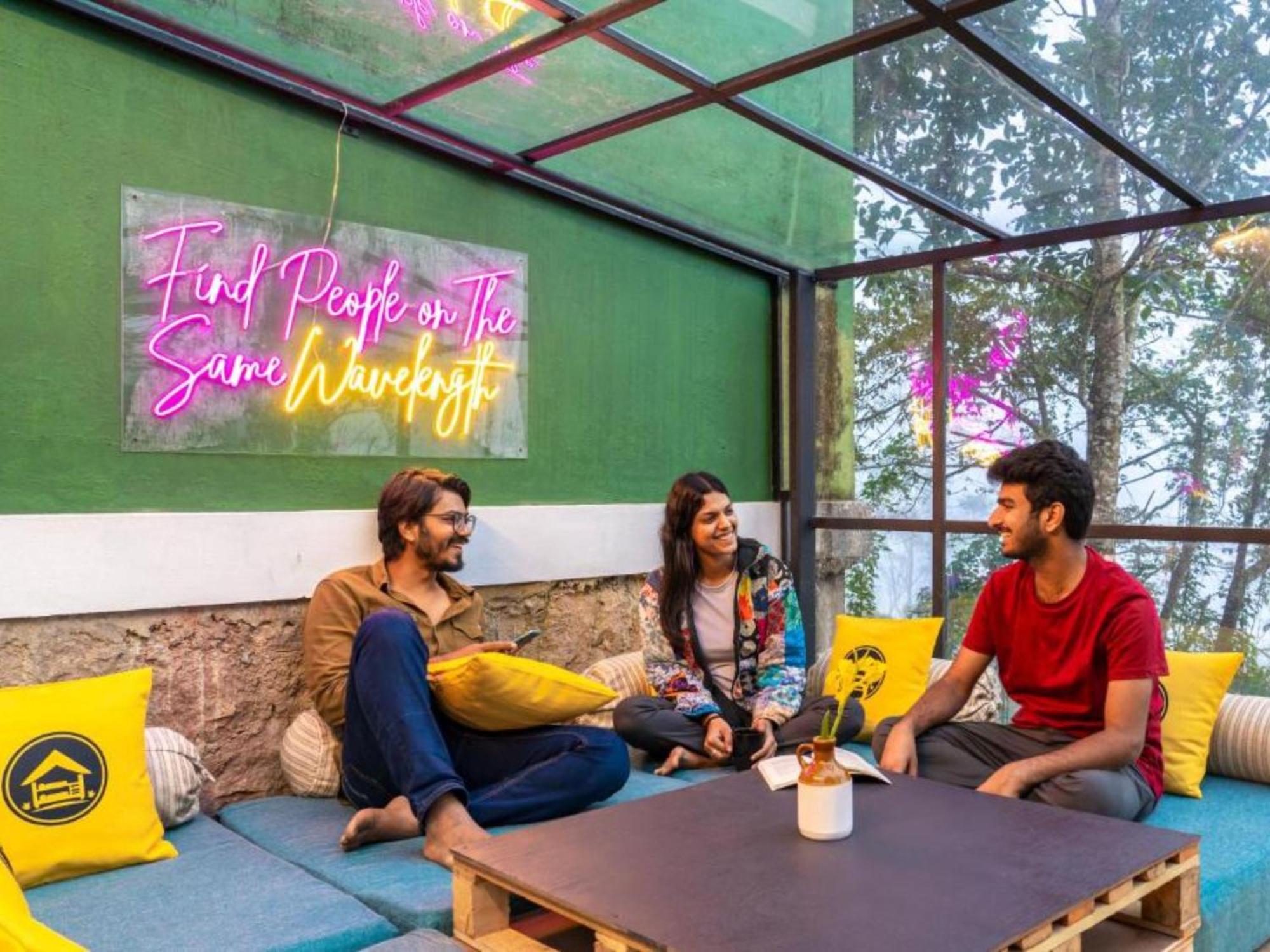 The Hosteller Мунар Екстериор снимка
